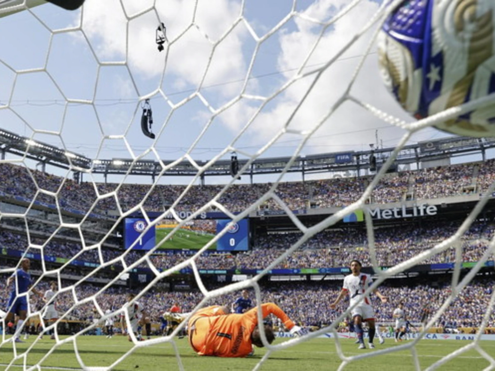 Donnarumma, una voce indiscreta stravolge tutto: "Dove va Gigio"