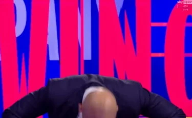 Paolo Di Canio, raptus in tv: testate al tavolo (e si fa male)