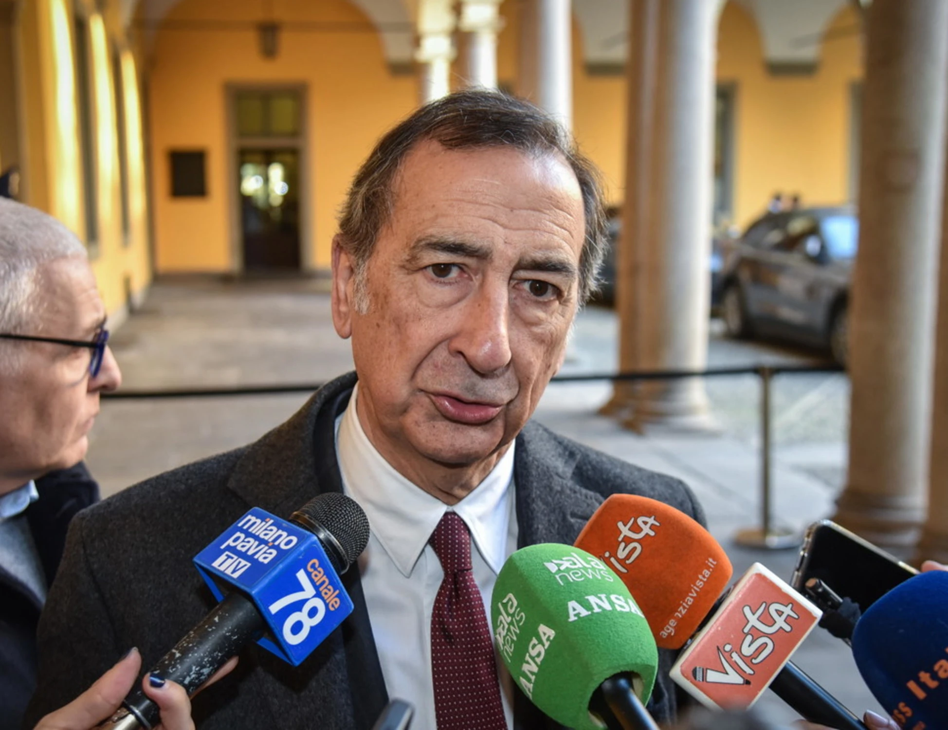 Rogoredo, lo sfregio di Beppe Sala al poliziotto: "No allo scudo penale"