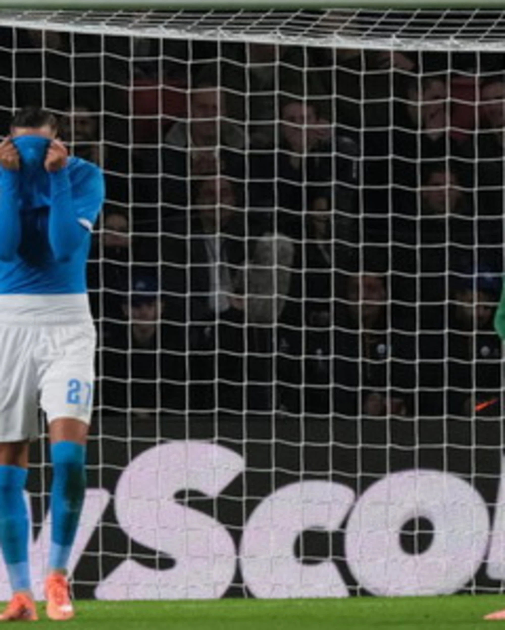 Napoli umiliato, Conte prende 6 gol dal Psv: ora è crisi vera