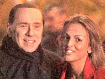 Parla l'ex fidanzato di Pascale: "Frequentava un imprenditore sessantenne"