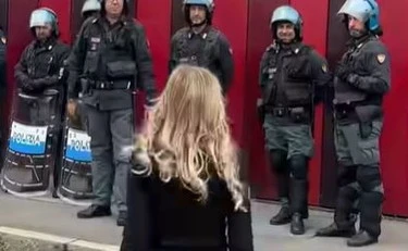 https://media.liberoquotidiano.it/y7HN_HdfiwcjjpgI4JYGYZrWe0QCSQSJjVWYKVYbPmQ/width:800/quality:90/aW1hZ2VzLzIwMjYvMTAvMTEvMDYzMzQ5NDQ0LTQ2ZGIyZmQ1LTBhOWMtNDQ2YS1iMGY3LTE1MDVmMDkzYzU1MC5qcGc.webp