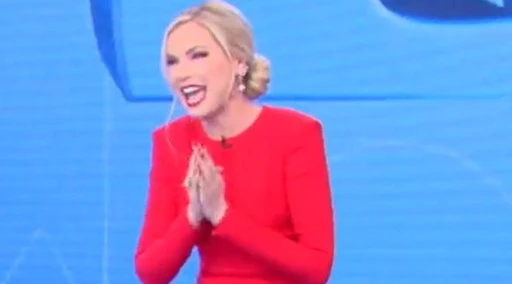 Federica Panicucci: "Torno il 10 gennaio", ma Mediaset la smentisce. Grosso caso in azienda