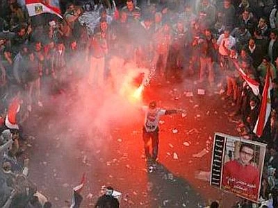 Scontri in Egitto a due anni dalla rivolta: almeno 6 morti e 250 feriti