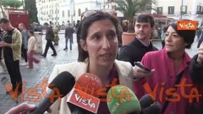 Leggi l'articolo: Schlein: Meloni mi attacca? "Cerca di distogliere l'attenzione da questa manovra"