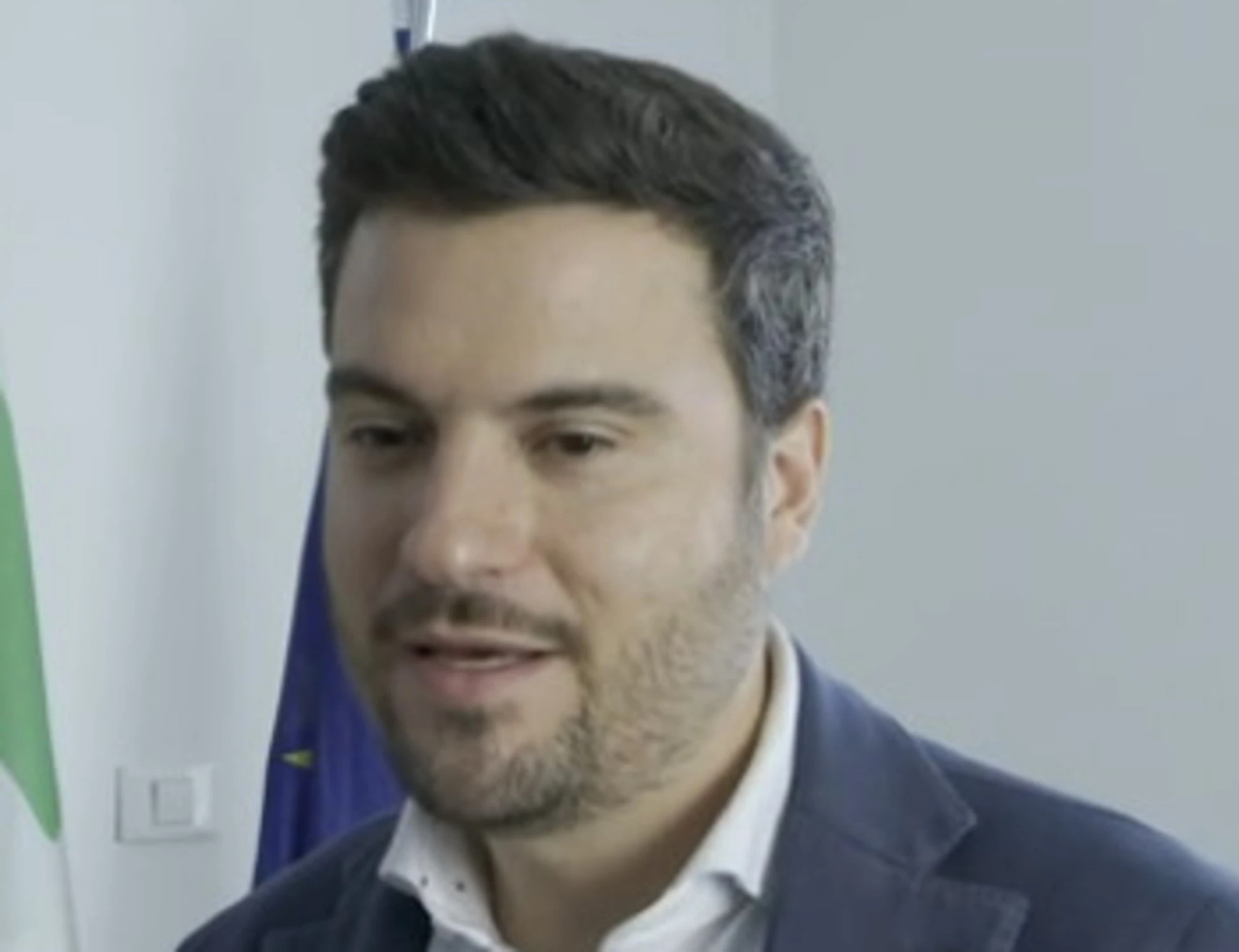 &quot;Il turismo porta povert&agrave;&quot;. Schiaffo-Pd: insorge Fdi