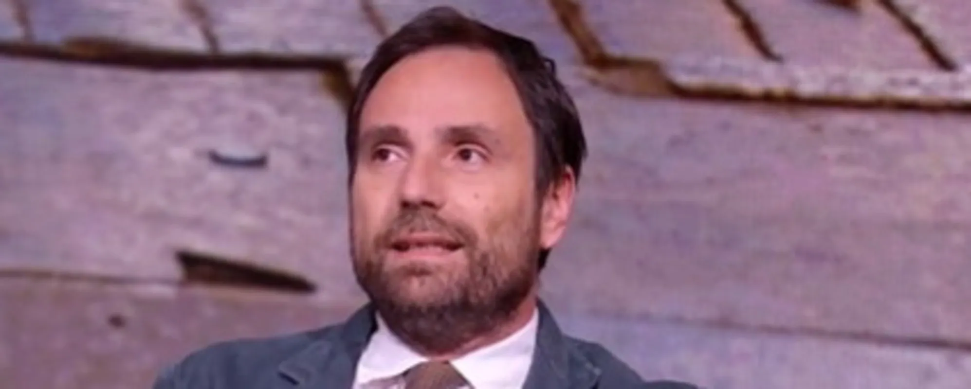 "Corsa a mettere l'etichetta di terrorismo...". Il videdirettore di Repubblica zittito