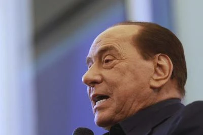 Berlusconi confida: "Grillini mi cercano..."
