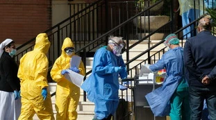 Coronavirus, aumenta l'indice di contagio Rt: "Piccole catene di trasmissione sconosciute"