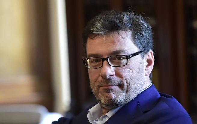 GIORGETTI RINUNCIA ALLA CANDIDATURA A COMMISSARIO UE