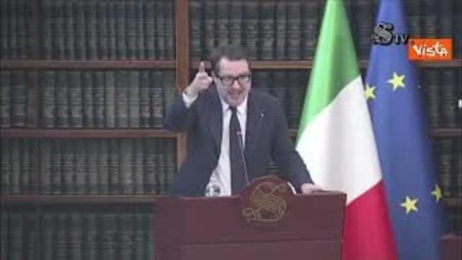 Salvini: Errore tagliare ora "Strade sicure". Impensabile togliere Forze ordine da strade e stazioni