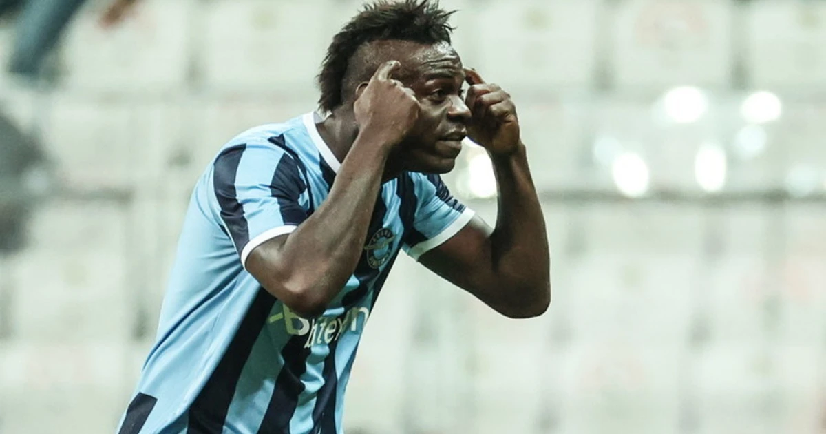 Mario Balotelli, "mi compro due Ferrari": l'audio che inchioda l'avvocato della 17enne che lo accusava di stupro