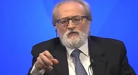 Paolo Becchi contro il M5s: "Oggi i grillini compiono dieci anni, ecco cosa sono diventati"