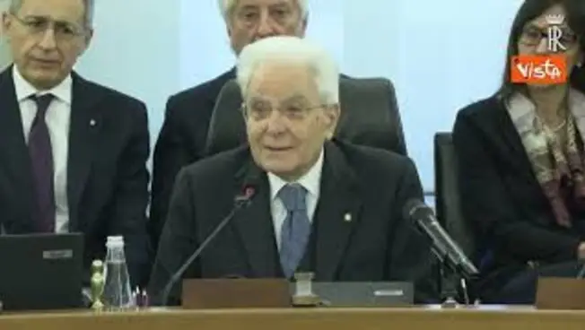 Leggi l'articolo: Mattarella interviene al Csm "Mia presenza inconsueta, è la prima volta in 11 unni"