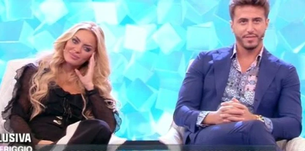 Pomeriggio 5, Elena Morali sbotta contro l'ex compagno di avventura Marco Ferri: "Impara a fare l'uomo"