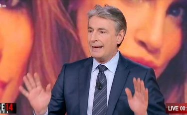 https://media.liberoquotidiano.it/yLoFp6vQe6UVQtgaWW6n3b5BnzHzSCkycTYE6sArxYs/width:800/quality:90/aW1hZ2VzLzIwMjYvMDYvMDYvMDYyMTA0NDgzLTg2ZTk4ZmE2LTQ1ODMtNDA1MS05OTdiLTY4YTQ5Y2Q1ZTk2My5qcGc.webp