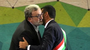Emiliano e Decaro, qui qualcuno sta mentendo