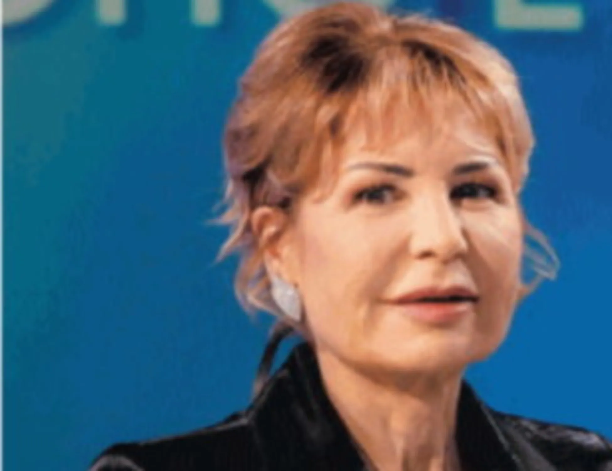 Leggi l'articolo: Formigli-Gruber sono già in missione: la "manganellata" di La7 a Meloni