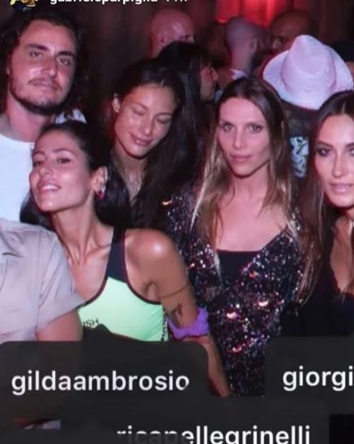 Marica Pellegrinelli, dopo Eros Ramazzotti ad Ibiza con Charley Vezza, le prime foto insieme