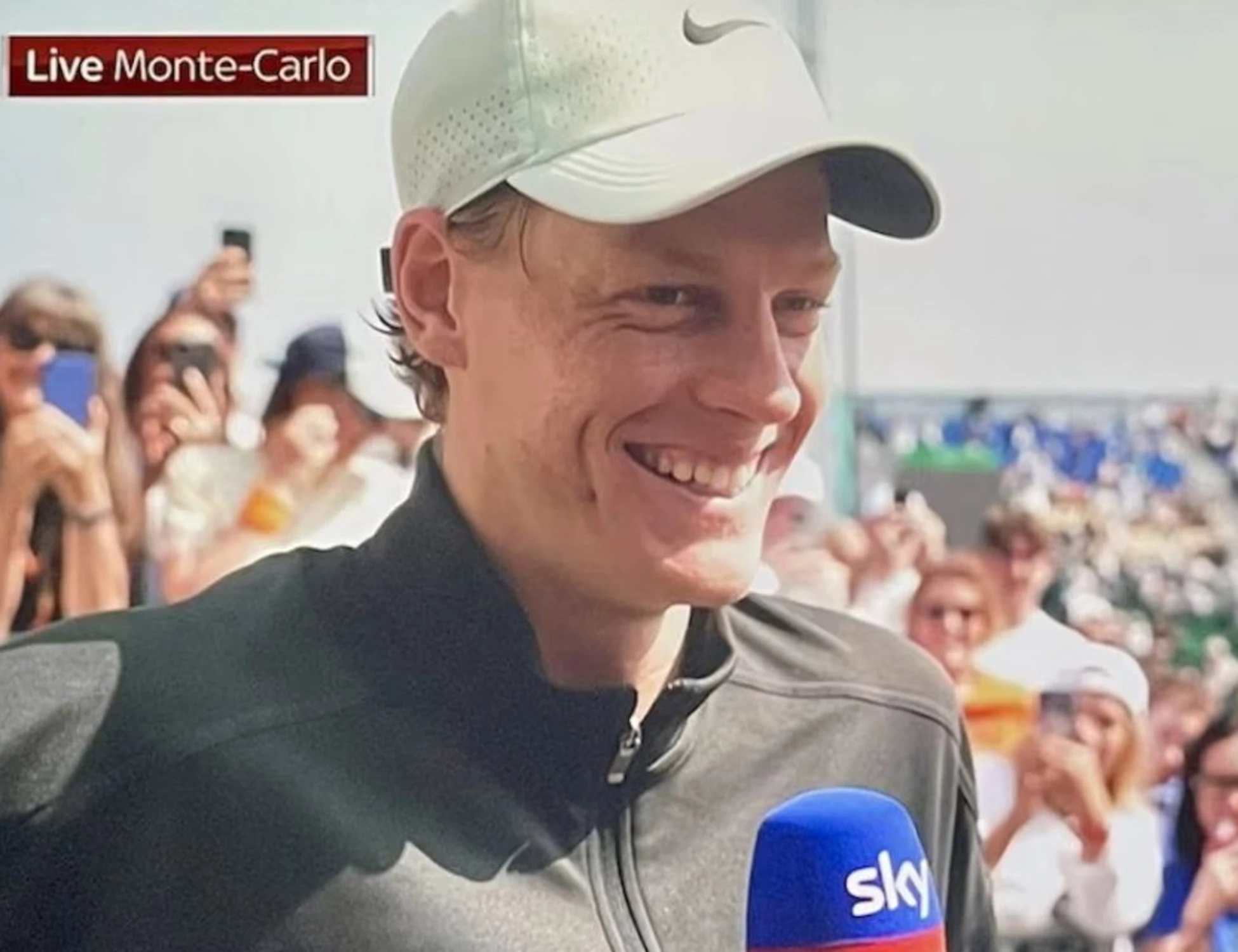 Sinner non riesce a finire l'intervista: "Non riesco a parlare...". Cosa è successo