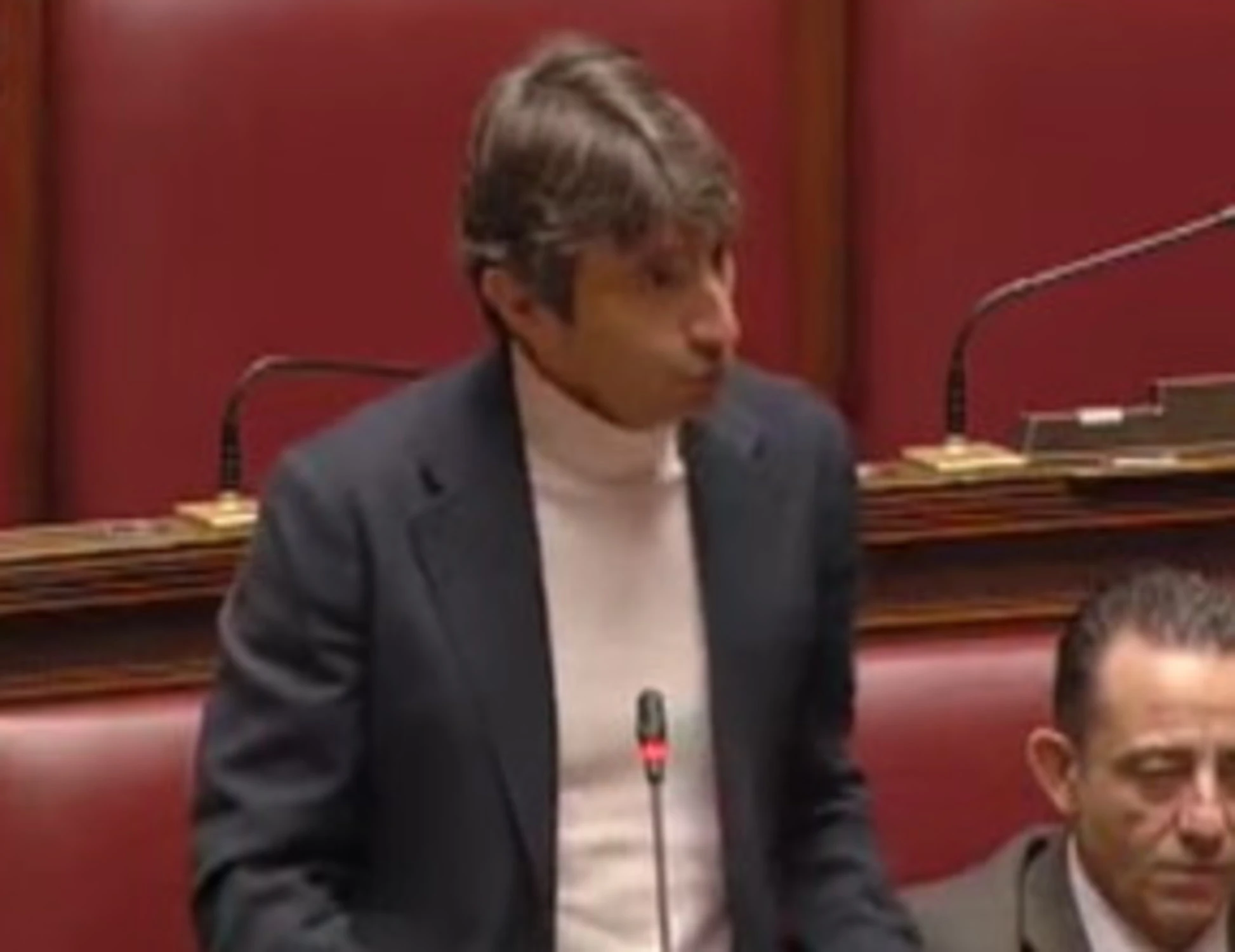 Giovanni Donzelli, "a spasso con Hannoun": la frase che fa impazzire la sinistra in aula