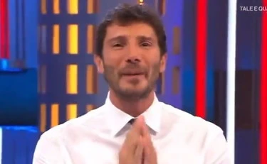 Affari Tuoi, Stefano De Martino spiazza tutti: chi sono gli ospiti vip