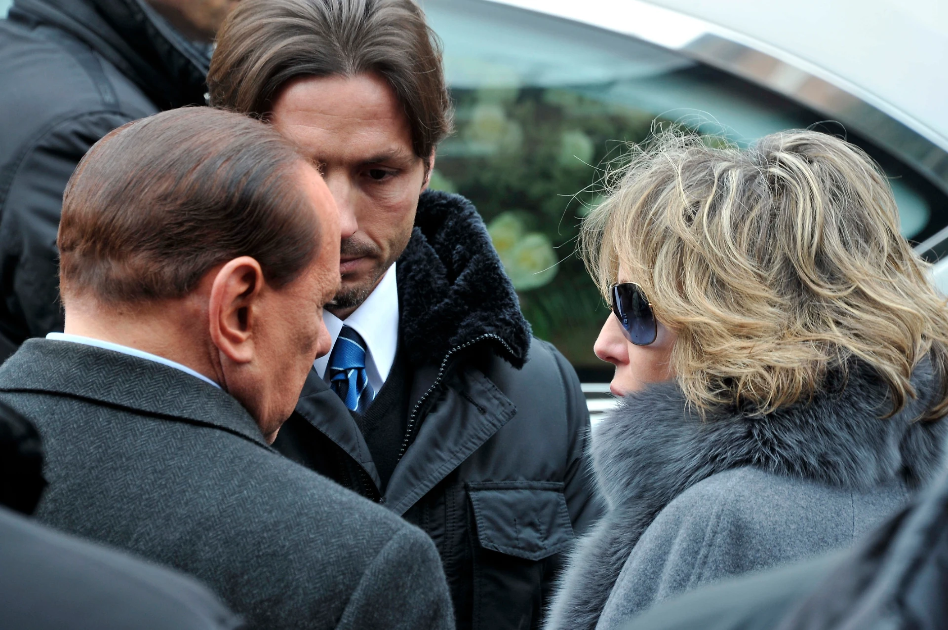 Mediaset, Silvio Berlusconi pressato da Marina per vendere. Dago-bomba, Confalonieri e Fininvest: falso