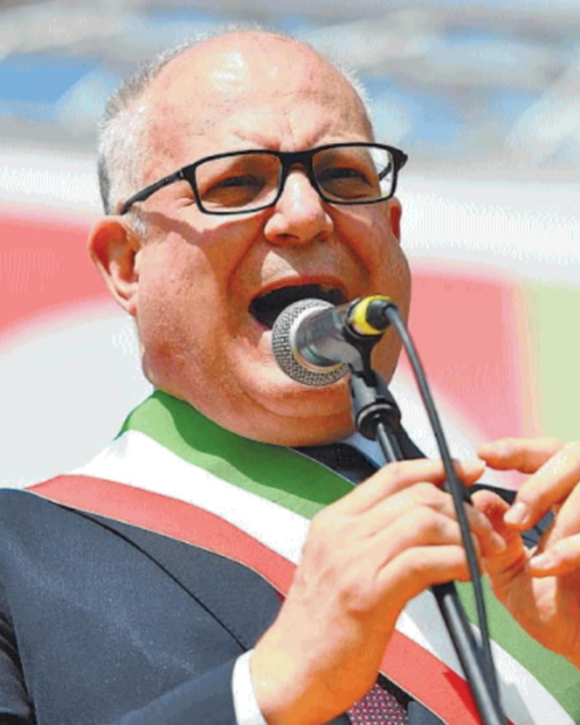 Gualtieri si autoaccusa: l'ultima figuraccia Pd