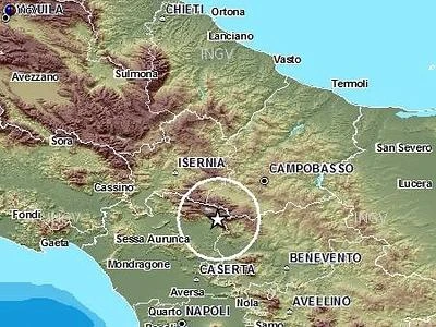 Terremoto tra Caserta e Benevento Panico a Napoli, gente in strada