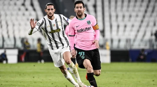 "Lo avete visto il migliore?". Il Barcellona provoca, la Juve risponde: rissa-social dopo la partita