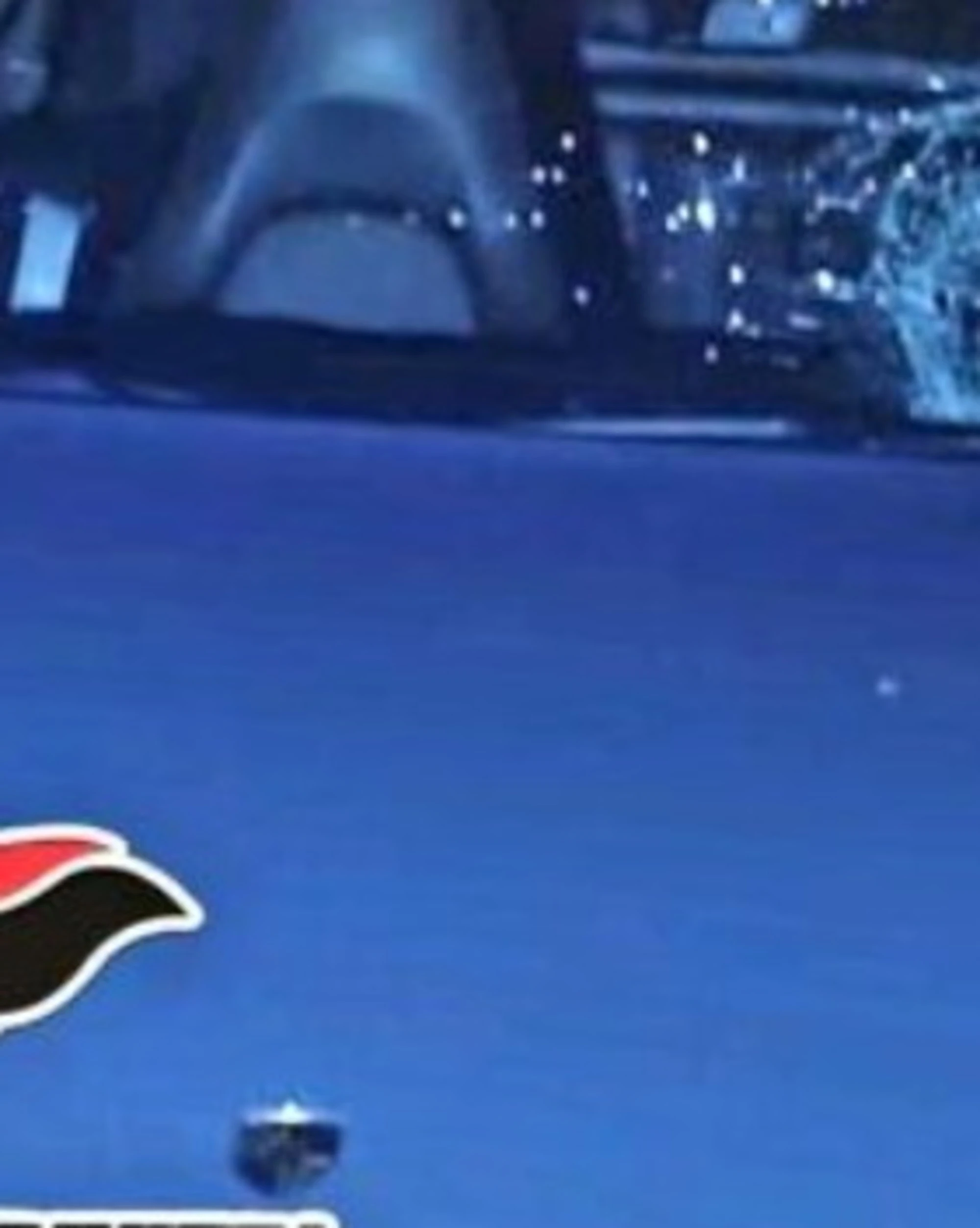 Brescia, provano a schivare le auto in strada: finisce male per un 27enne