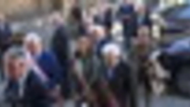 Festival delle Regioni, la folla a Firenze per l'arrivo di Mattarella