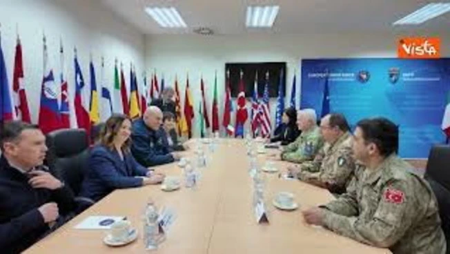 Crosetto a Sarajevo visita truppe italiane della missione Eufor Althea in Bosnia Erzegovina