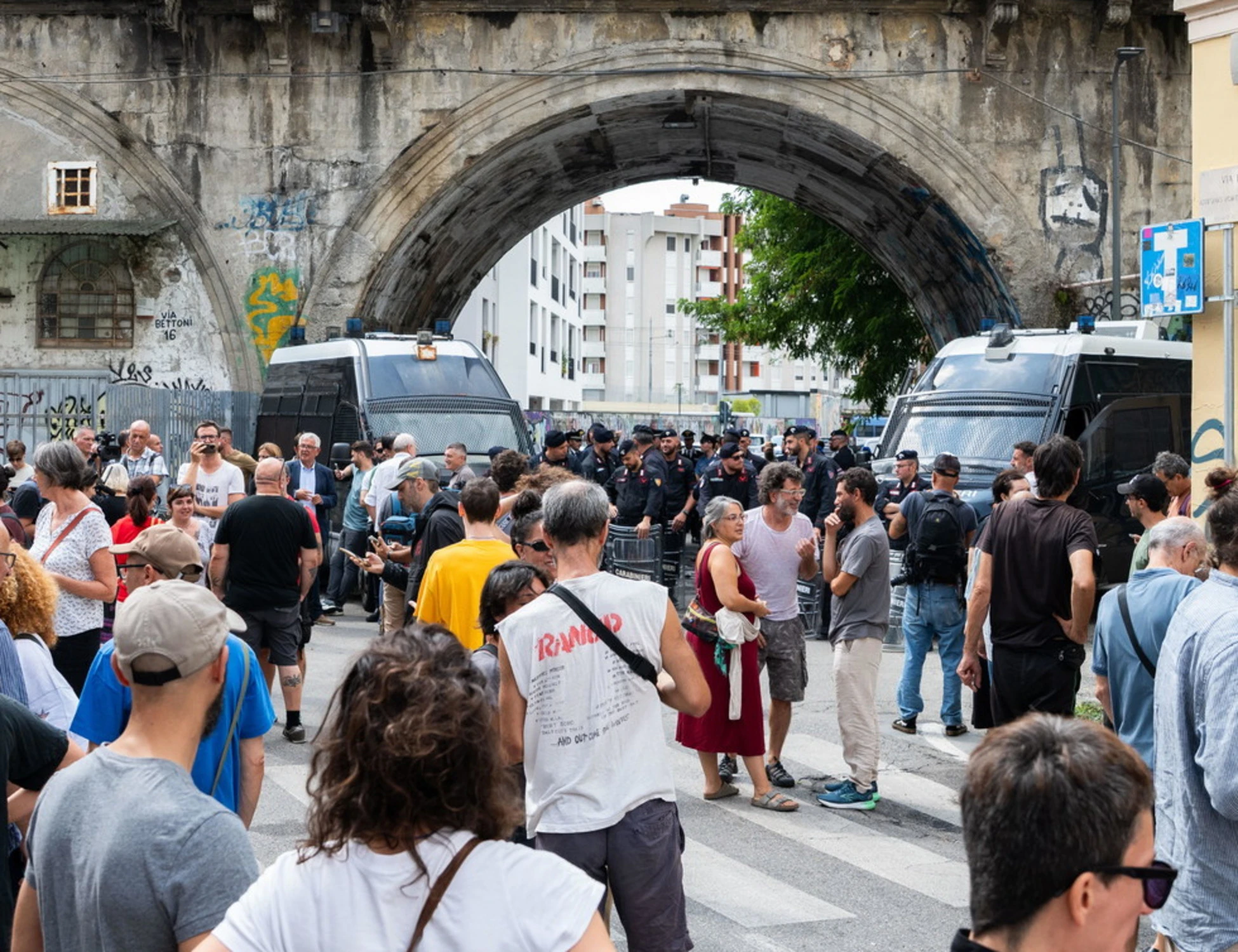 Leoncavallo: l'adunata di comici e centri sociali solo dopo le ferie