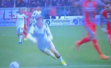 Saelemaekers "come Bastoni", l'ultima bufera prima di Milan-Inter