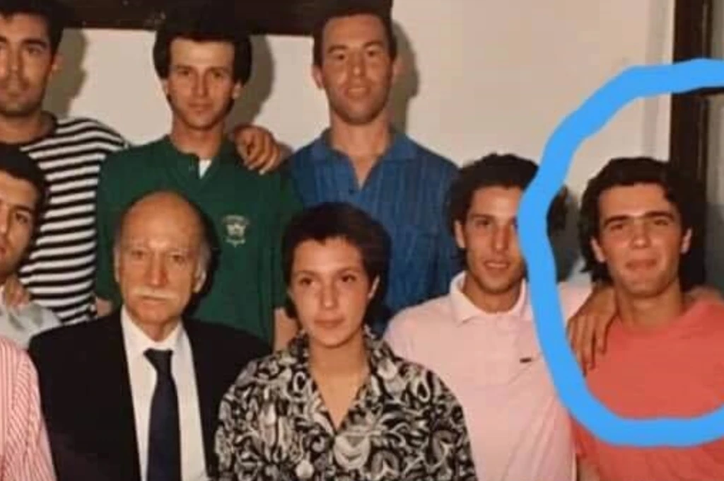 Sandro Gozi, spunta una foto dal passato: beccato con Giorgio Almirante: "Sì avevo 16 anni e..."