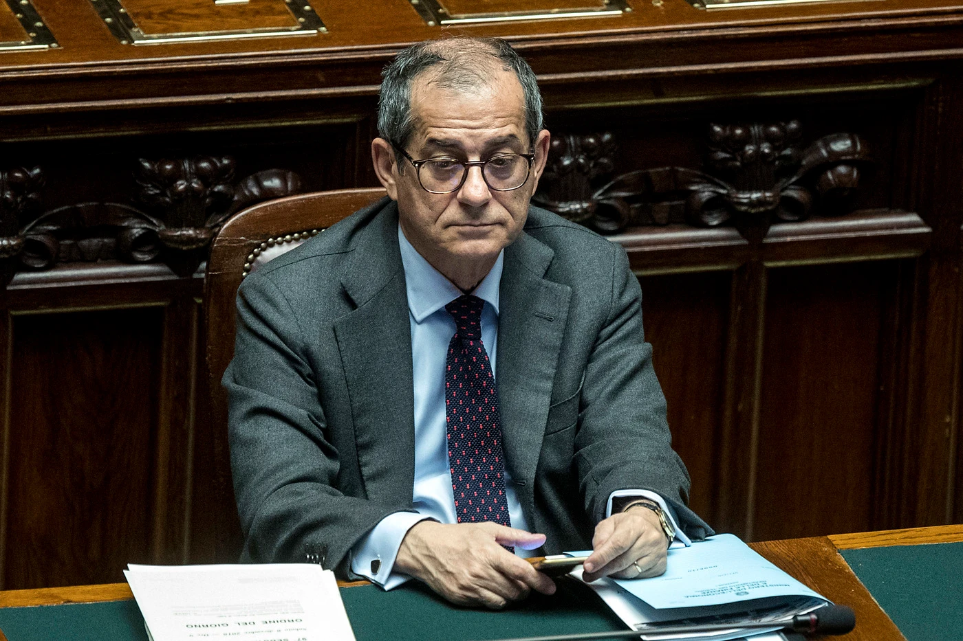 Giovanni Tria, retroscena: le dimissioni fermate da Sergio Mattarella