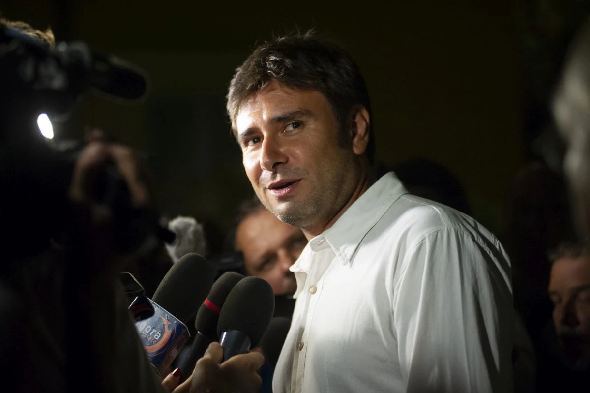 M5S, DI BATTISTA "PARAGONE UN VERO GRILLINO"