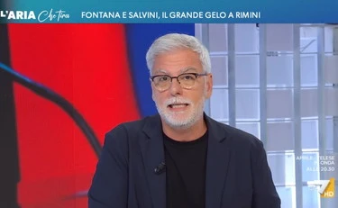 https://media.liberoquotidiano.it/yk9o_gdu2m2yykoJXATCx8-u3xThce3iXLWbVAk3B64/width:800/quality:90/aW1hZ2VzLzIwMjYvMDgvMjYvMTE1ODU2Mzk3LWZhMDIwZDc0LWU4MjAtNDhmMy1iNTIzLTExMjc3ZmM2ZGMyNy5qcGc.webp