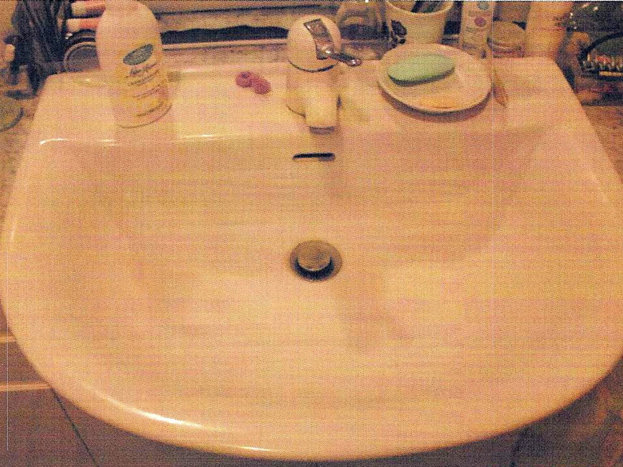 Garlasco, clamoroso colpo di scena sul Dna sulle unghie di Chiara Poggi