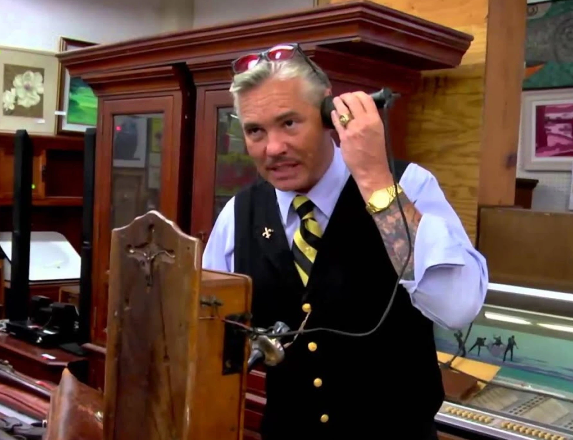 Affari in valigia, gli oggetti smarriti ipnotizzano l'Italia