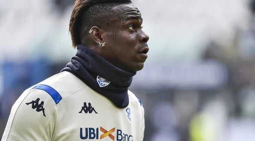 Mario Balotelli in procura dopo il caos scatenato da Raiola: lo scontro con il Brescia