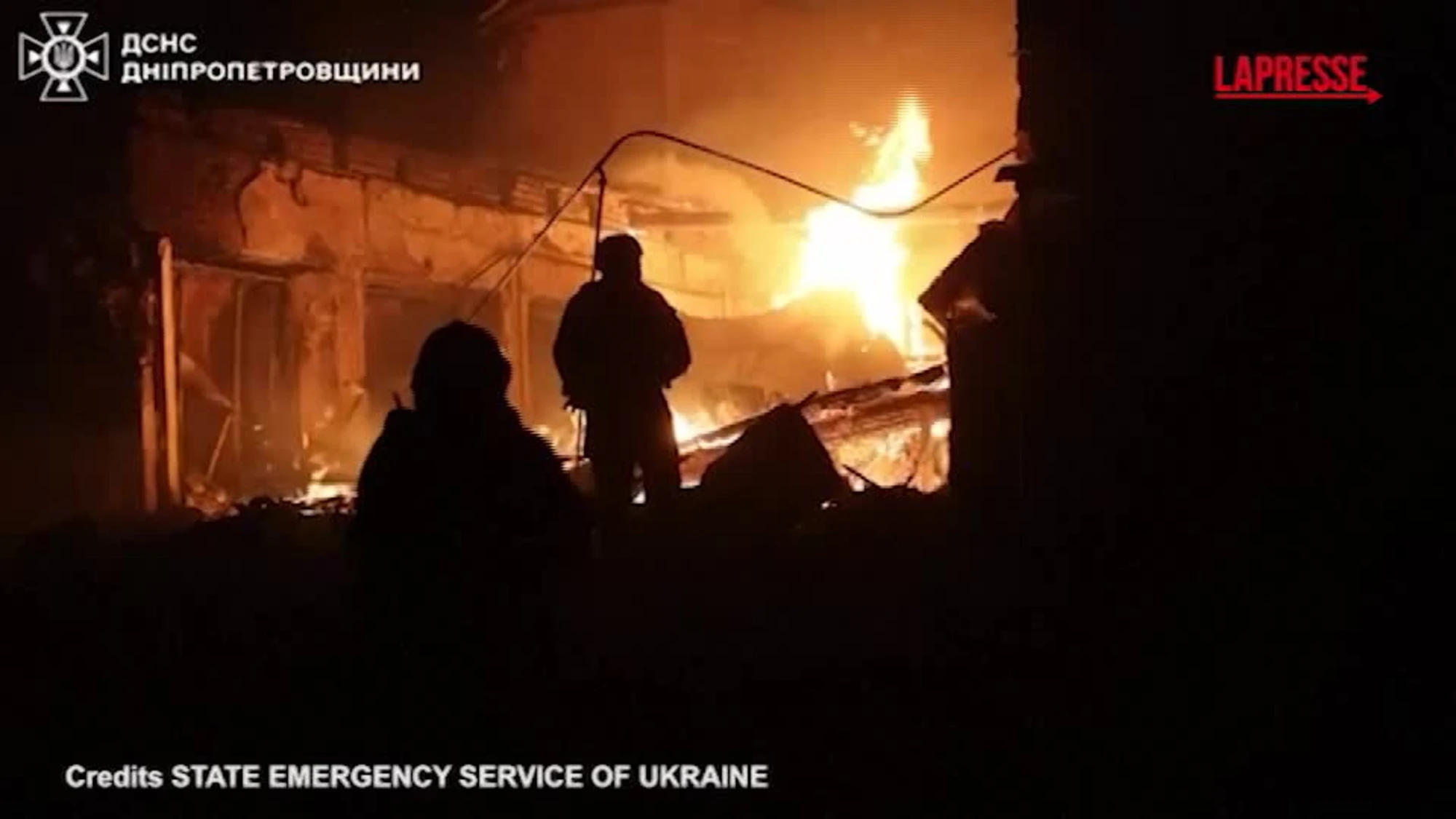 Ucraina, almeno 7 feriti dopo un attacco notturno a Dnipro