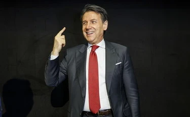 Conte porta in Parlamento chi minaccia FdI: un enorme caso politico