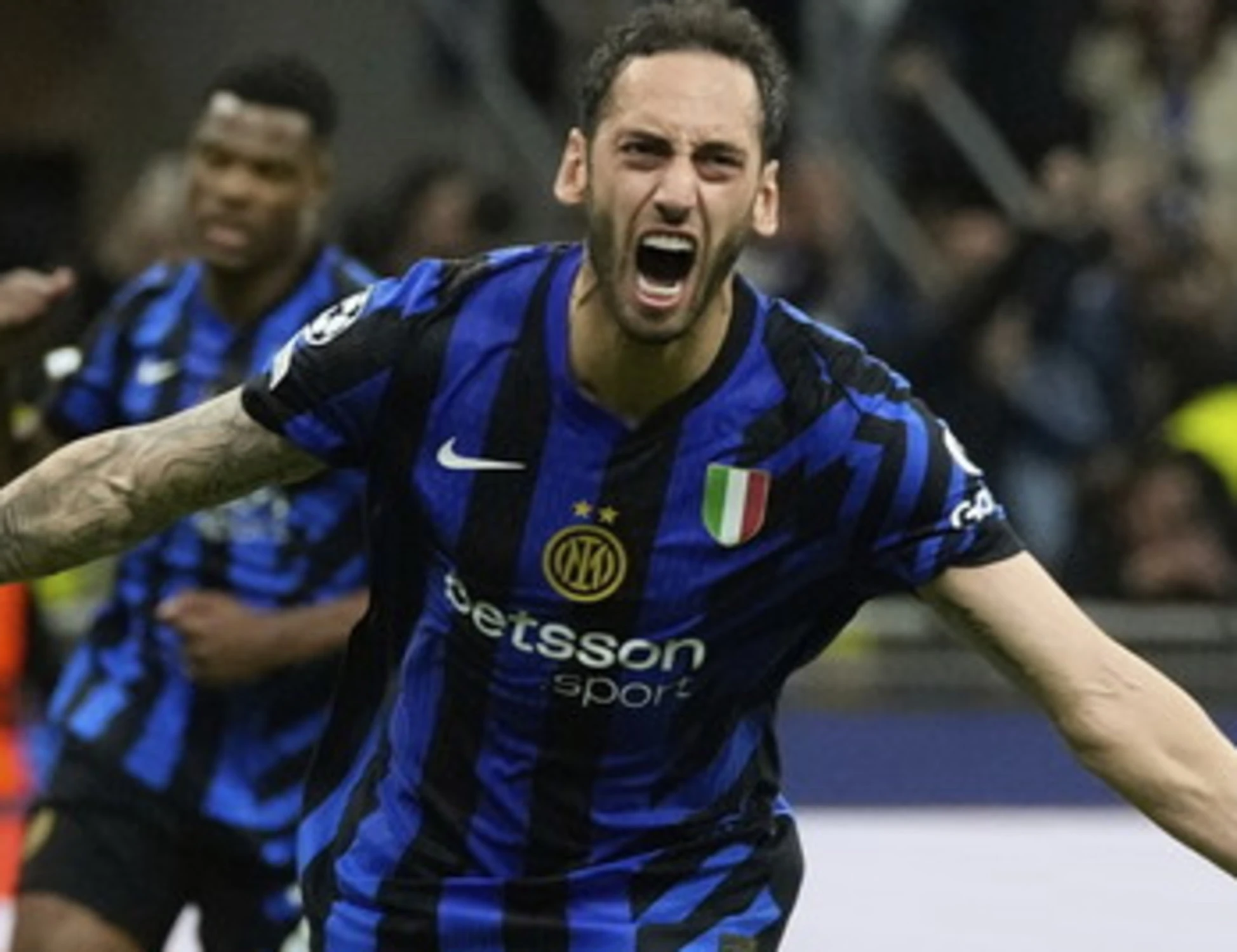 Calhanoglu, bordata a Lautaro: "Rispetto a senso unico?", Inter nel caos