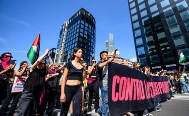 Flotilla e Leonka, "chiusi gli ombrelloni a Capalbio...": chi demolisce il Pd