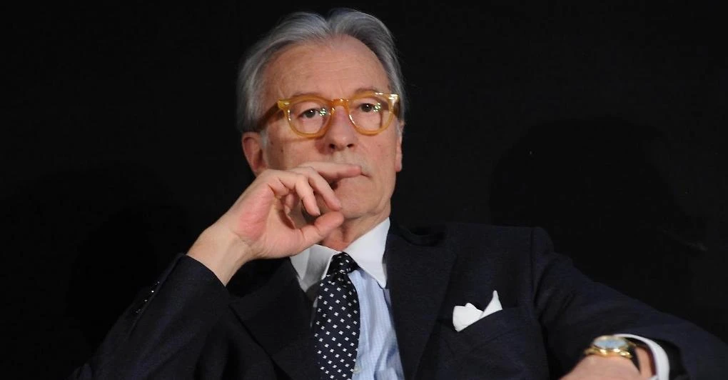 Feltri: "L'ascella pelosa di Salvini meglio dei doppiopetti dei politici"