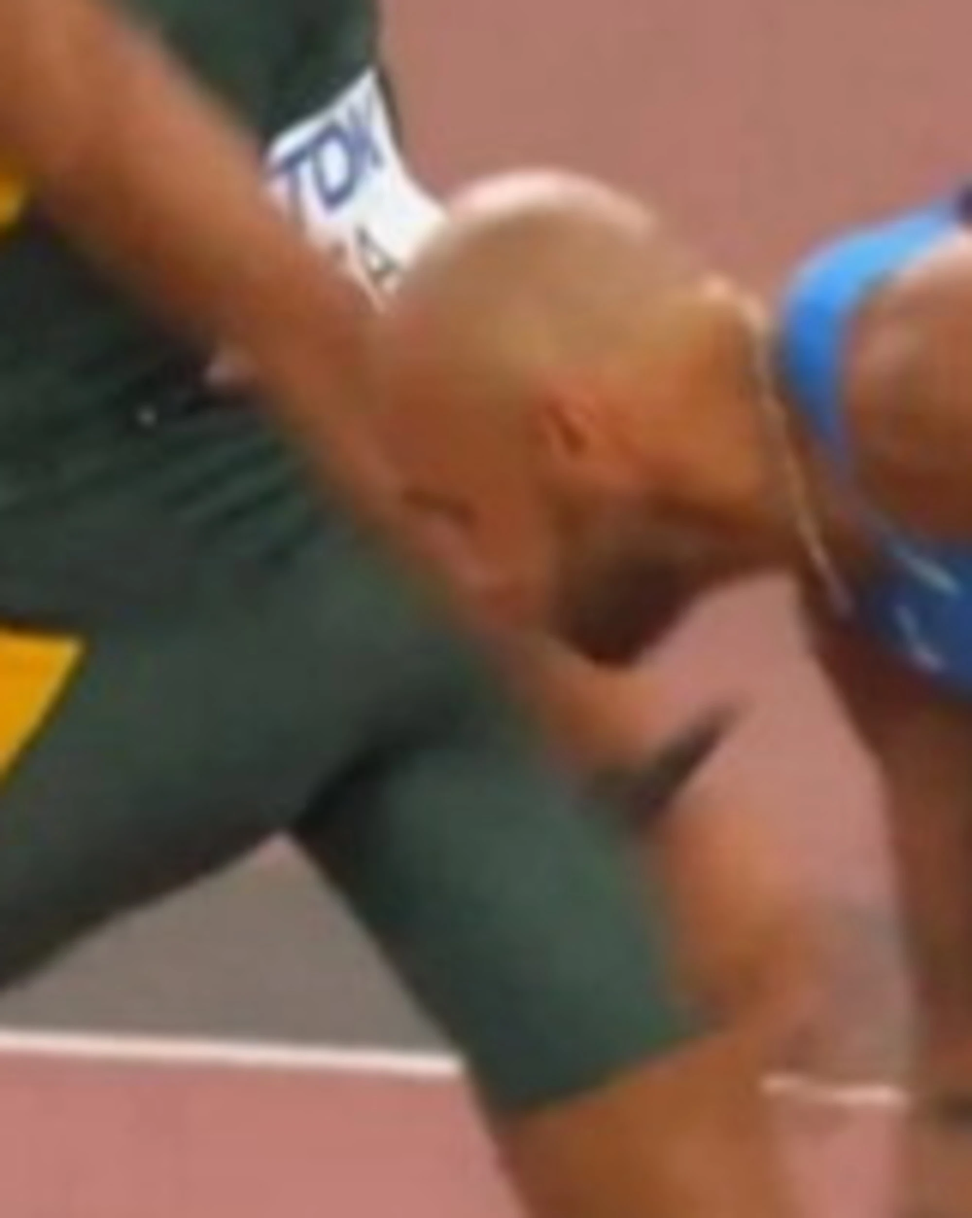 Marcell Jacobs urtato dal sudafricano, è fuori. Ricorso respinto: caos totale ai mondiali