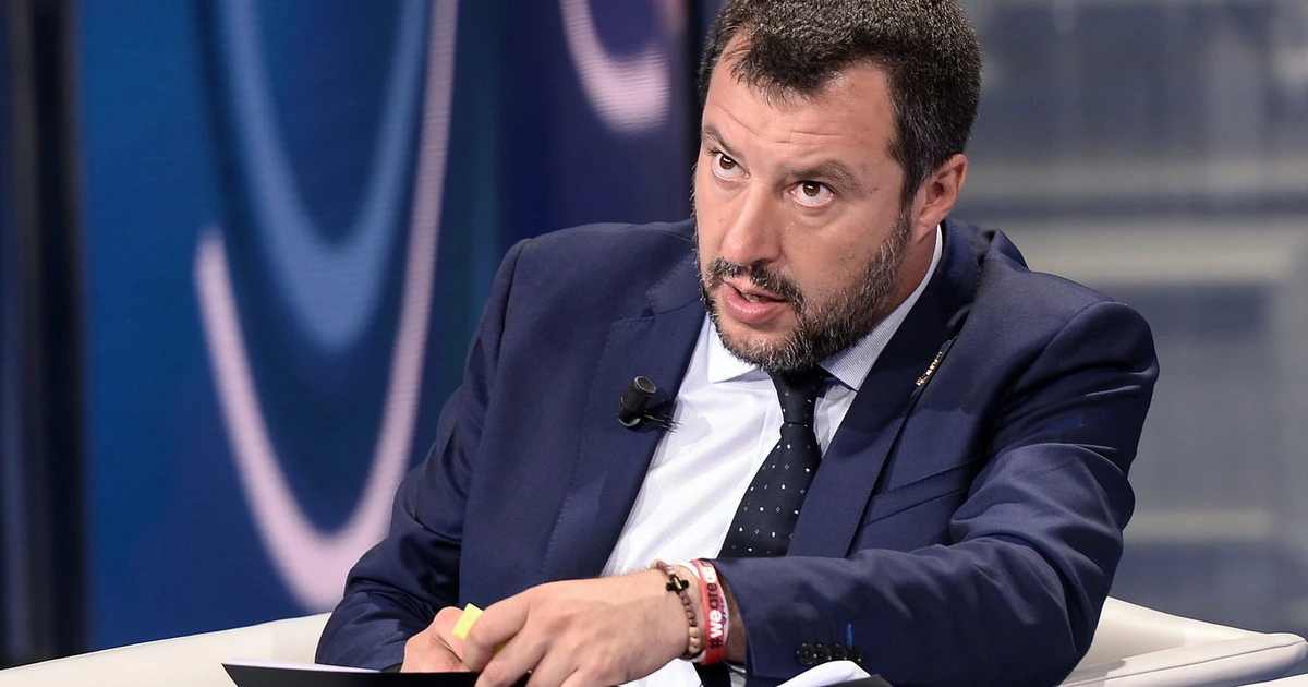 Porta a Porta, Matteo Salvini avvisa Giuseppe Conte: "Se mi dice di andare a Palazzo Chigi, ci vado"
