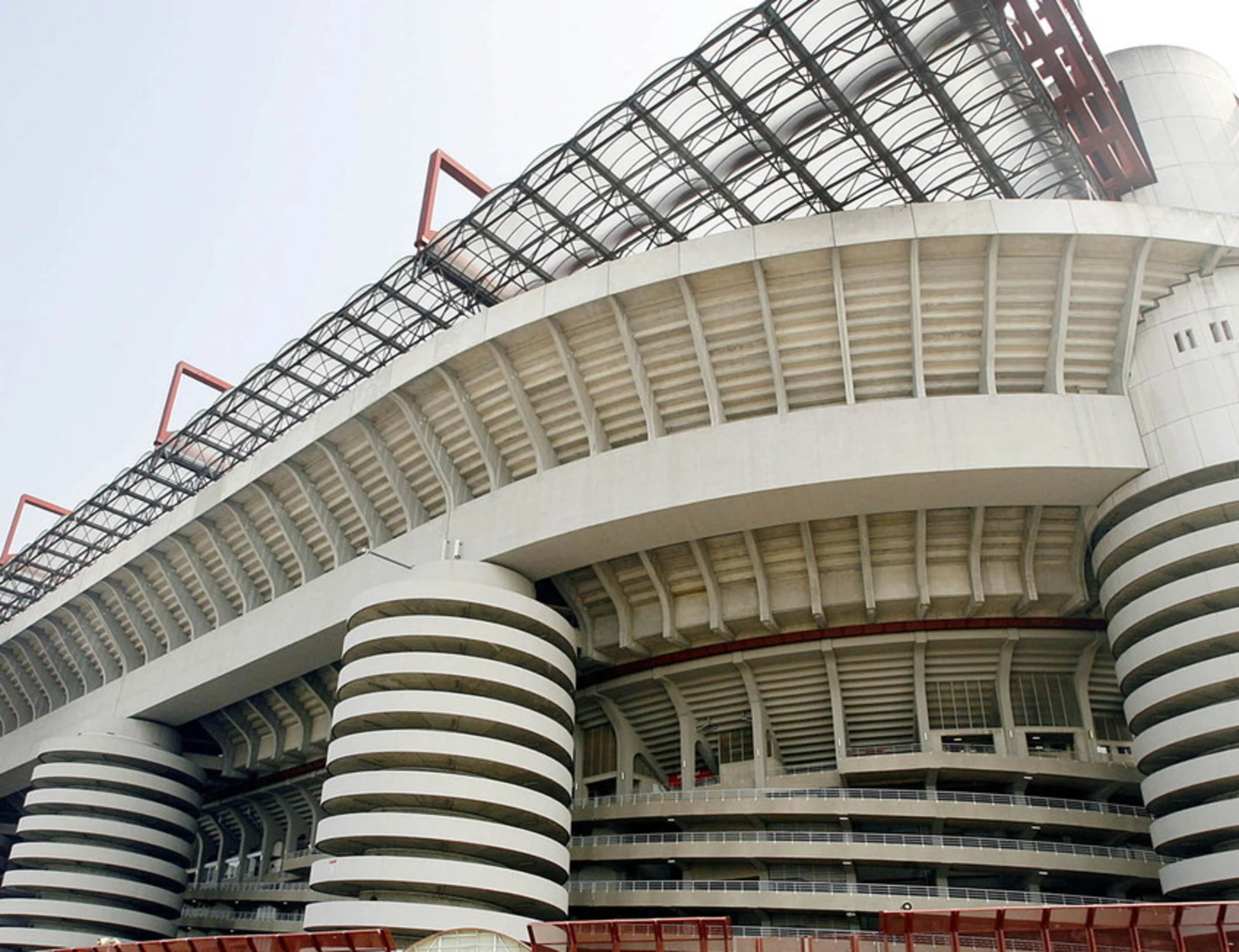 San Siro, "il Comune può venderlo": il Tar ribalta il quadro